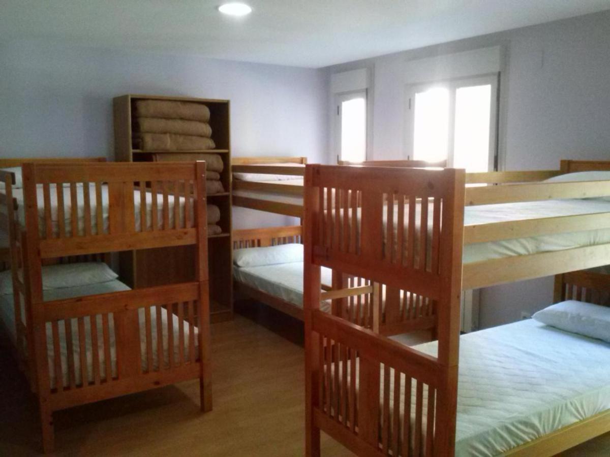 Albergue Turistico Rio Aragon Канфранк Екстер'єр фото