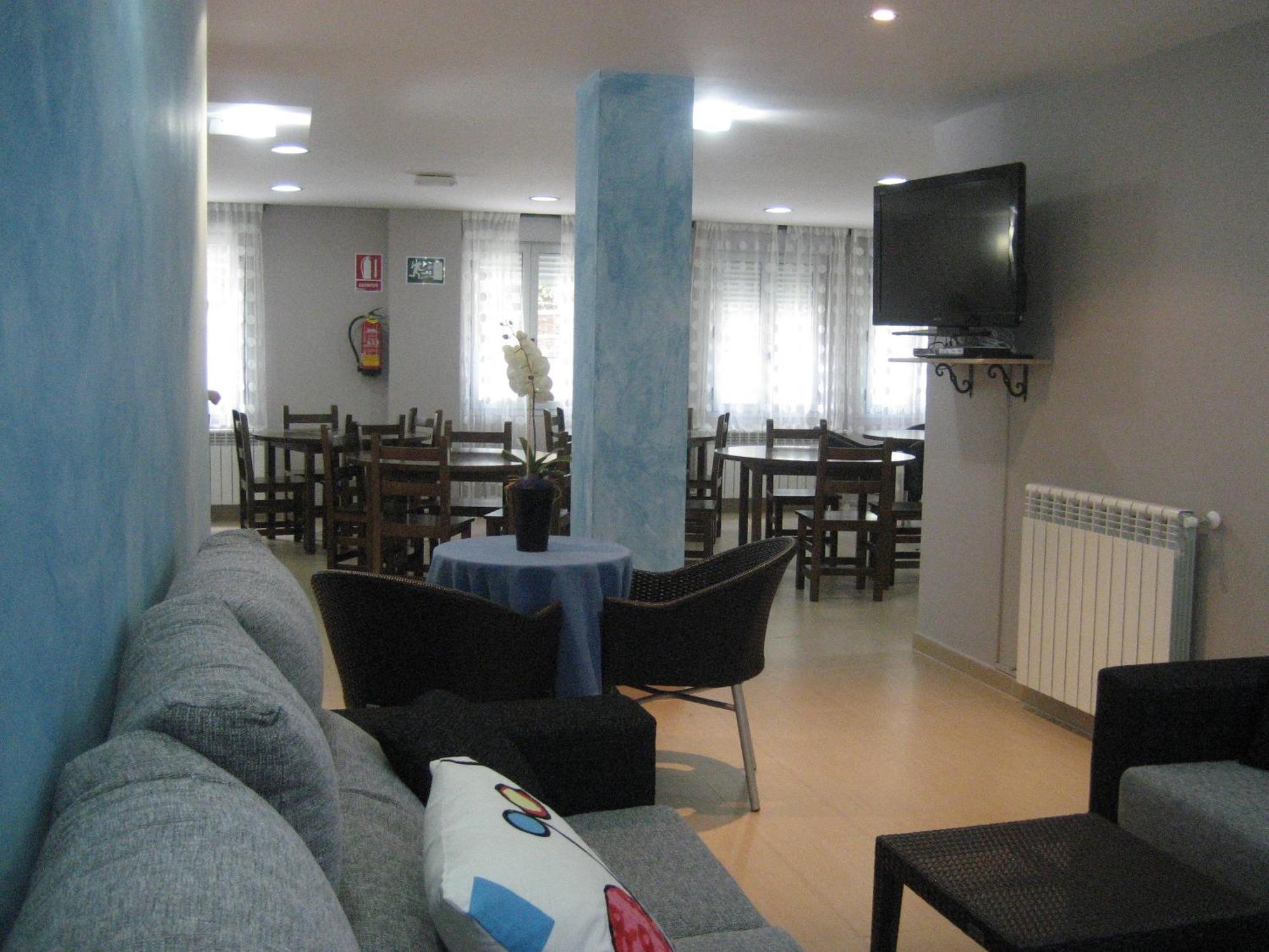 Albergue Turistico Rio Aragon Канфранк Екстер'єр фото
